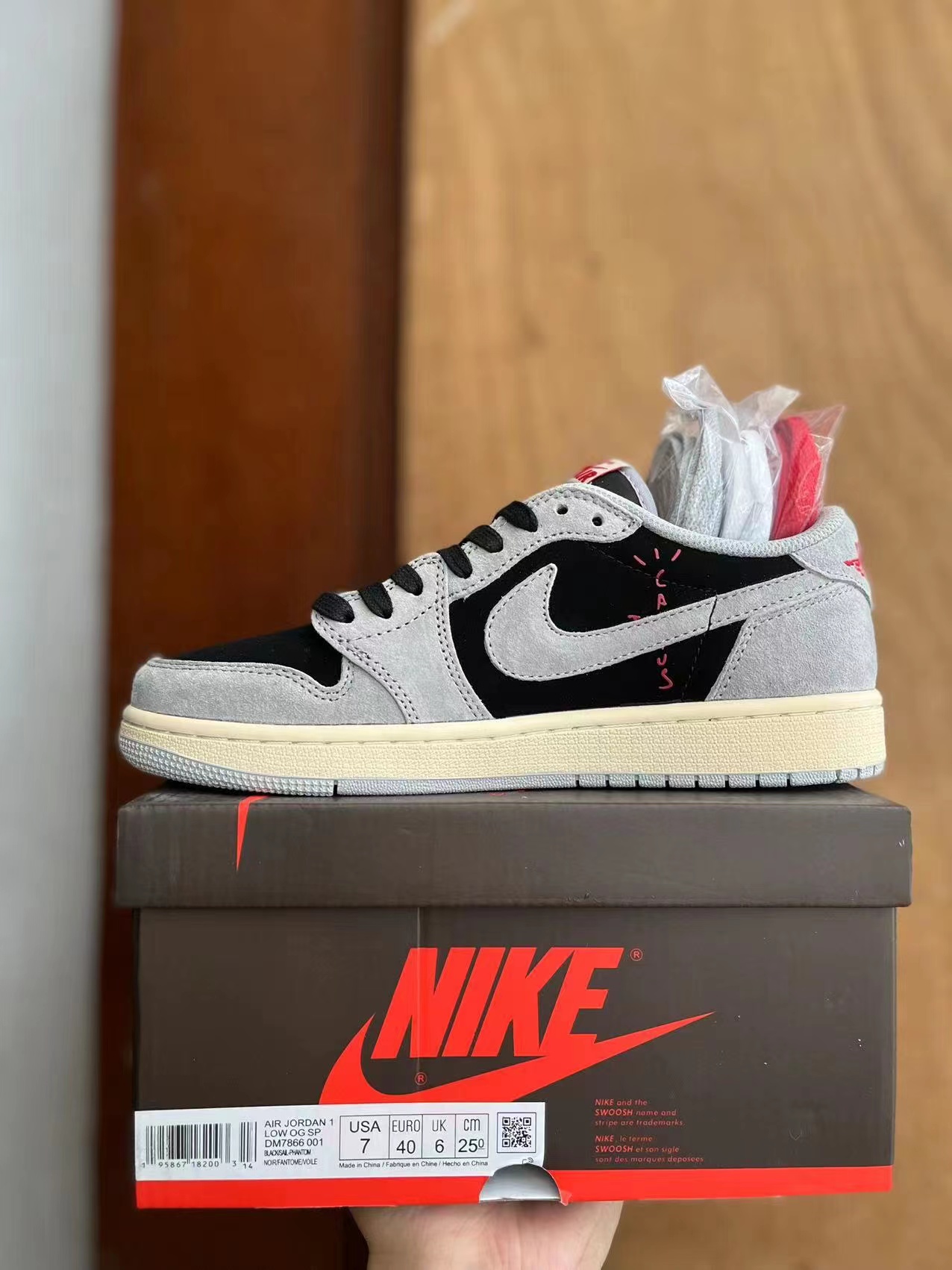 jordan 1 low