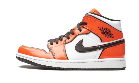 Air Jordans 1 Mid SE 