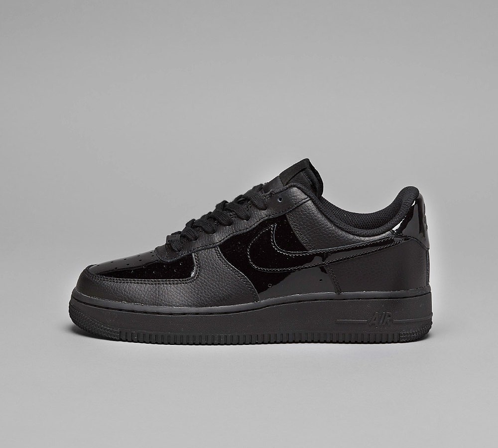Women Nike Womens Air Force 1'07 Patent Trainer | Black